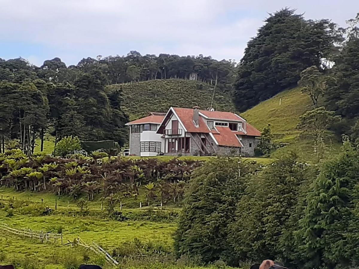 Chacara Com Wi-Fi, Churrasqueira E Lazer Em Кунья Экстерьер фото